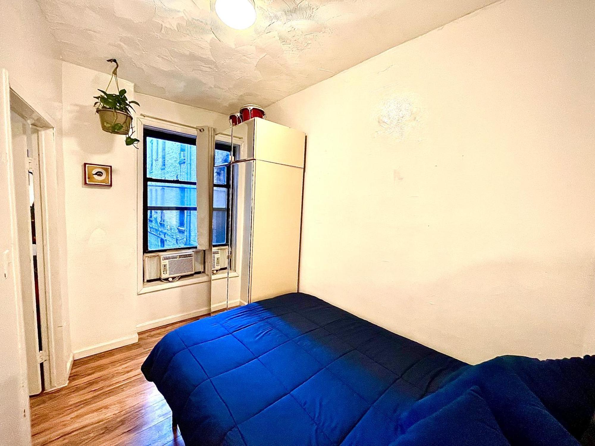 Amazing Ground Floor 2 Bedrooms In Nyc Subway Crossing The Street And One Station To Manhattan New York Buitenkant foto