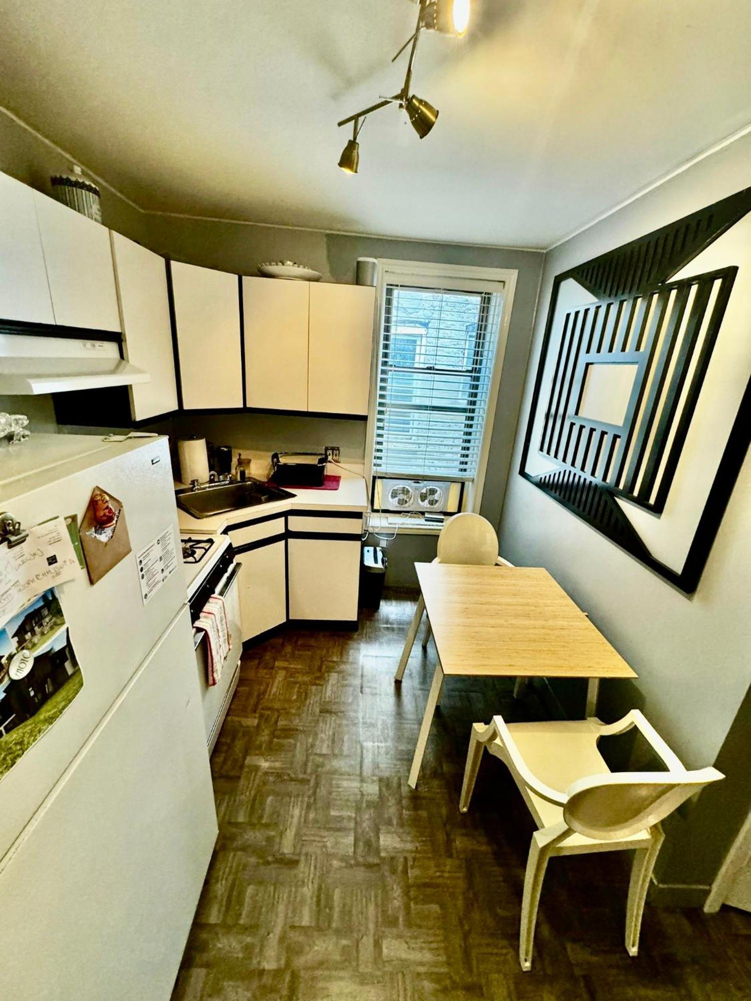 Amazing Ground Floor 2 Bedrooms In Nyc Subway Crossing The Street And One Station To Manhattan New York Buitenkant foto